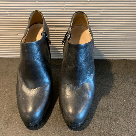 PRADA Leather Ankle Booties!! Size 8 - Picture 2 of 8